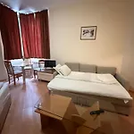 Pm Services Flora Апартаменты *
