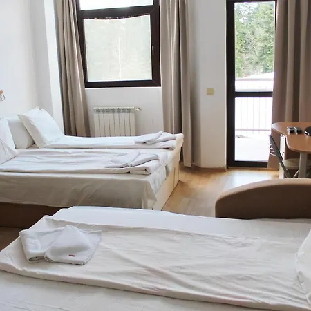 Pm Services Flora Apartment *
