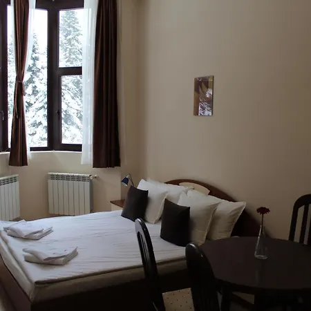 Pm Services Flora Apartment Borovets