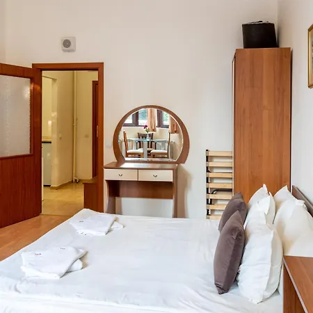 Pm Services Flora Borovets