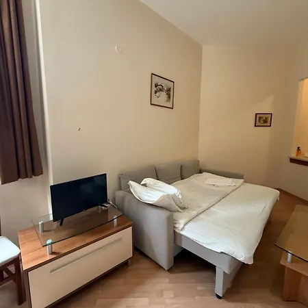 شقة Pm Services Flora بوروفتس