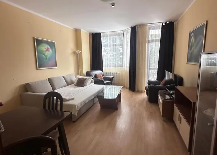 Pm Services Flora Апартаменты *