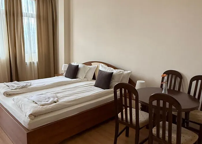 Pm Services Flora Апартаменты *