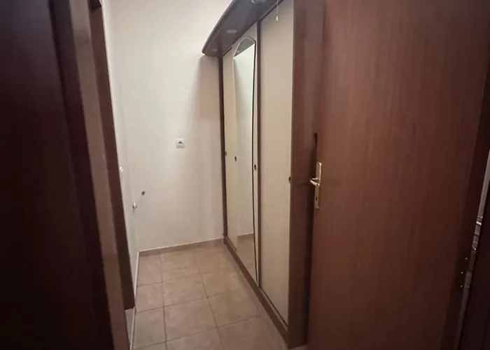 Pm Services Flora Апартаменты *