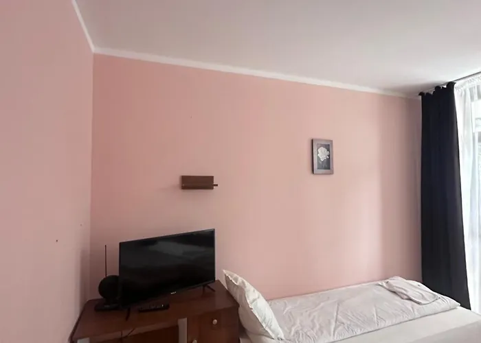 Pm Services Flora Апартаменты *